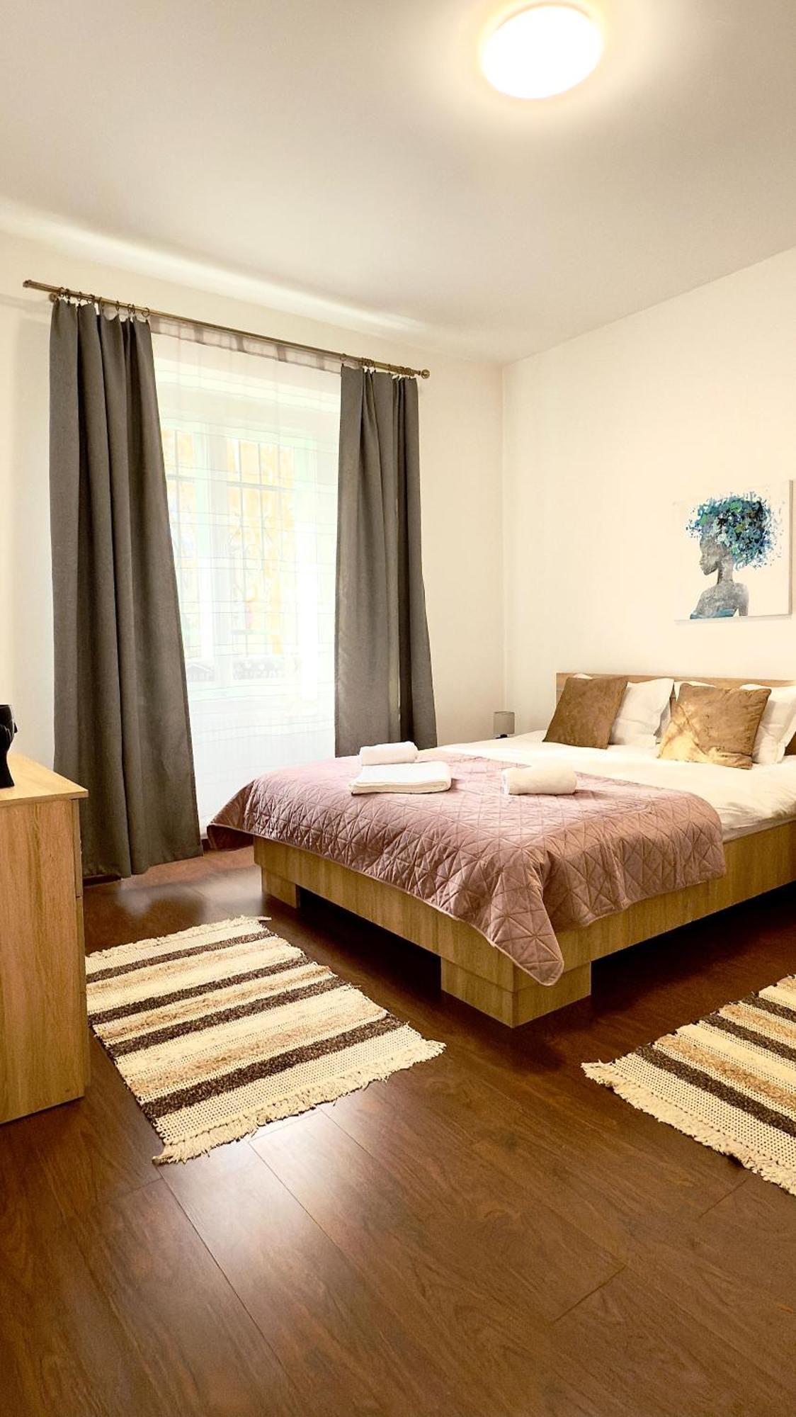 Phoenix Central Apartments Sibiu Luaran gambar